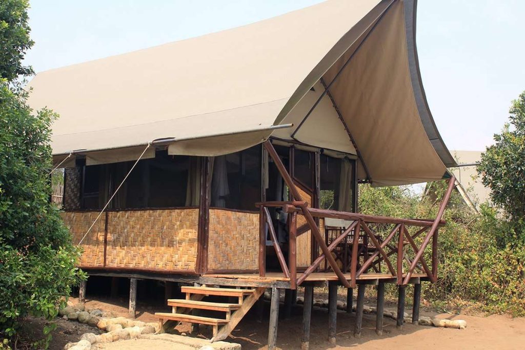 bush lodge, camp accommodation in Queen Elizabeth National Park