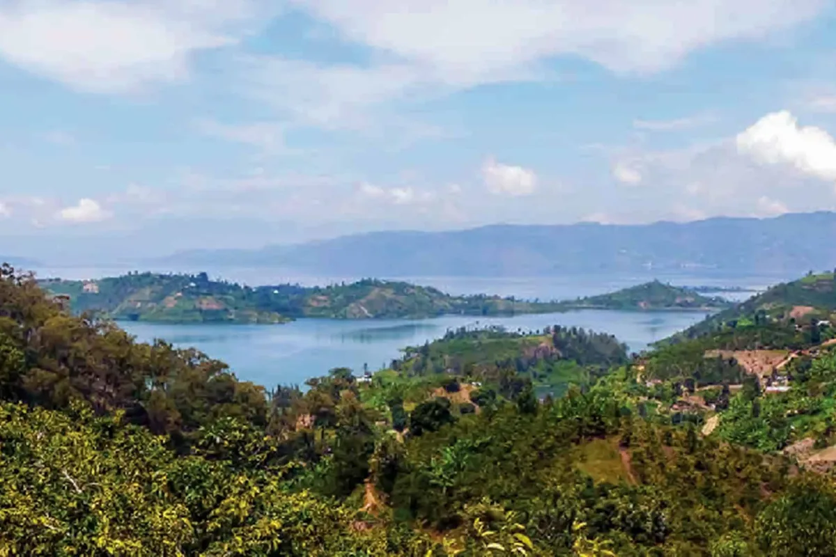 Lake Kivu Congo Nile Trail - best time of the year to visit Rwanda for gorilla trekking and safari vacation